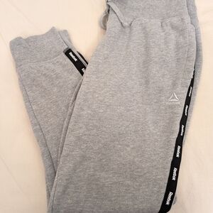 Reebok NWOT Gray Jogger/Sweat Pants